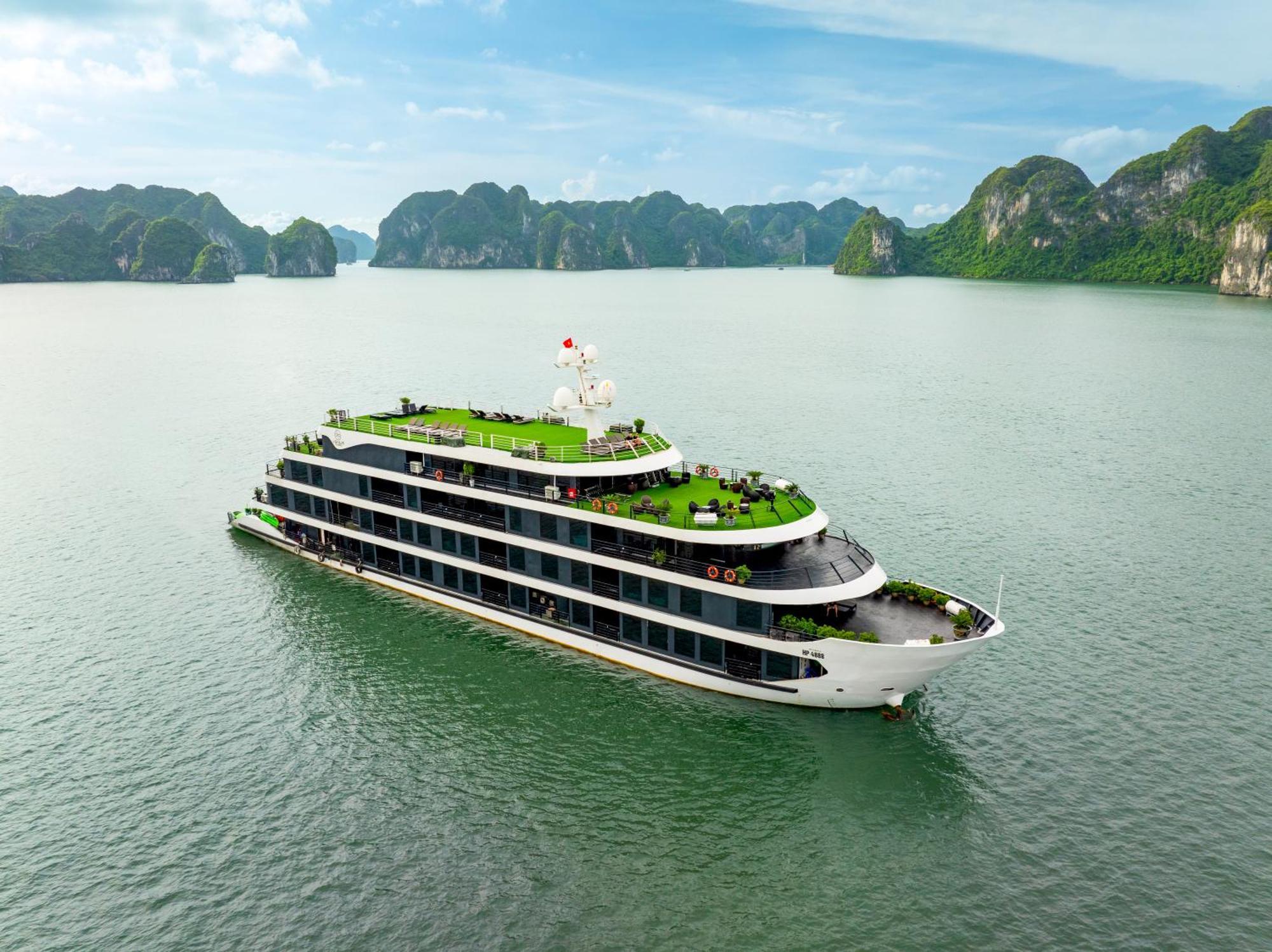 Era Halong Cruise Hotel Ha Long Exterior photo