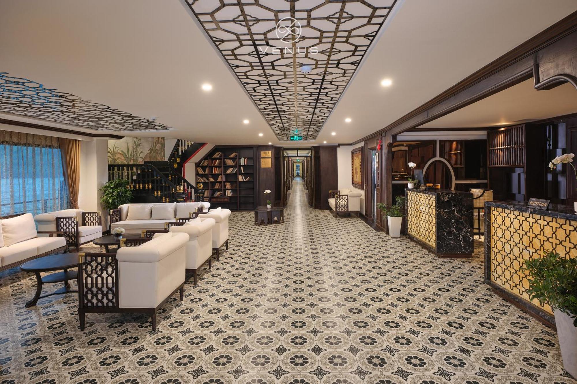 Era Halong Cruise Hotel Ha Long Exterior photo